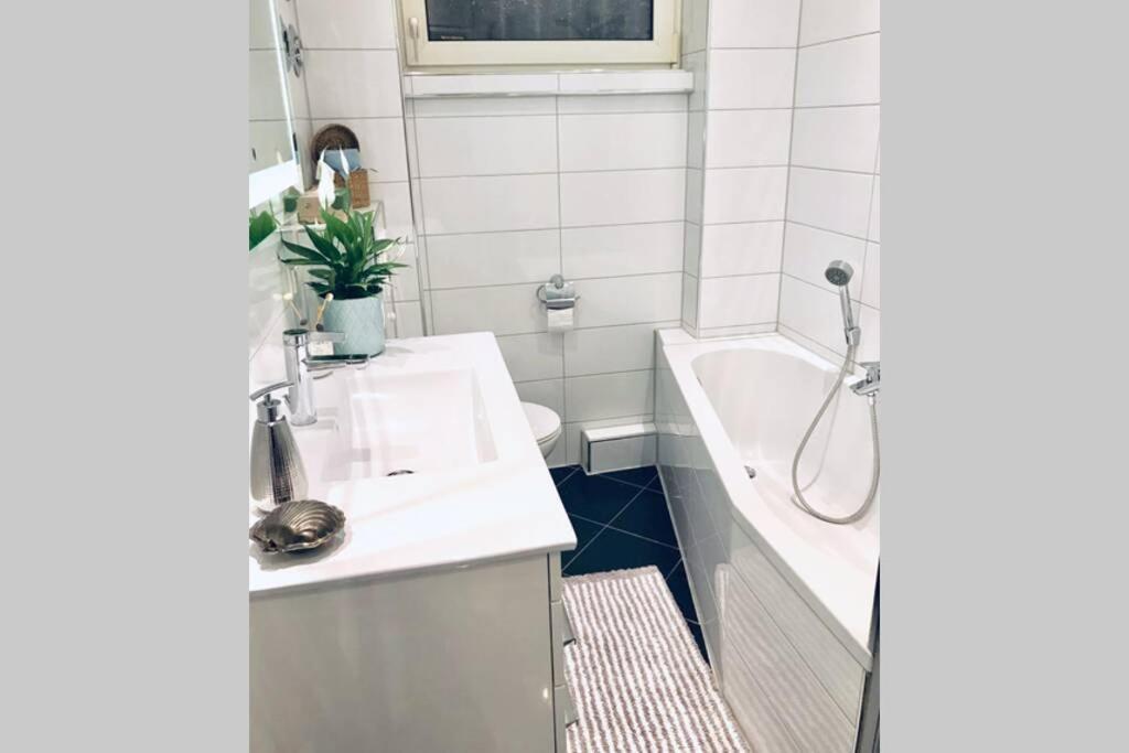 Home In The Heart Of Mannheim, Free Parking, Netflix, Fast Wifi Extérieur photo